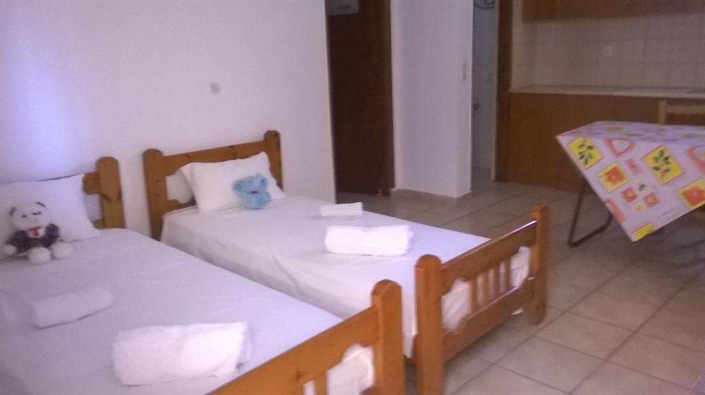 Maria Apartments Asini  Ngoại thất bức ảnh